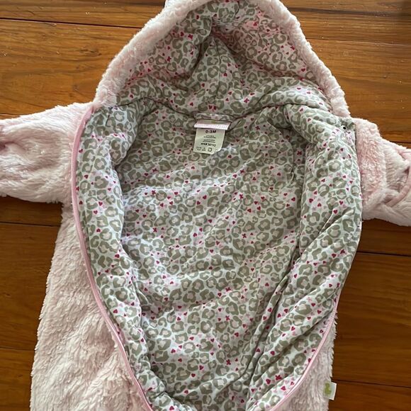 NWOT Duck Duck Goose 0-3 months soft pink insulated pram snow suit - Picture 11 of 15
